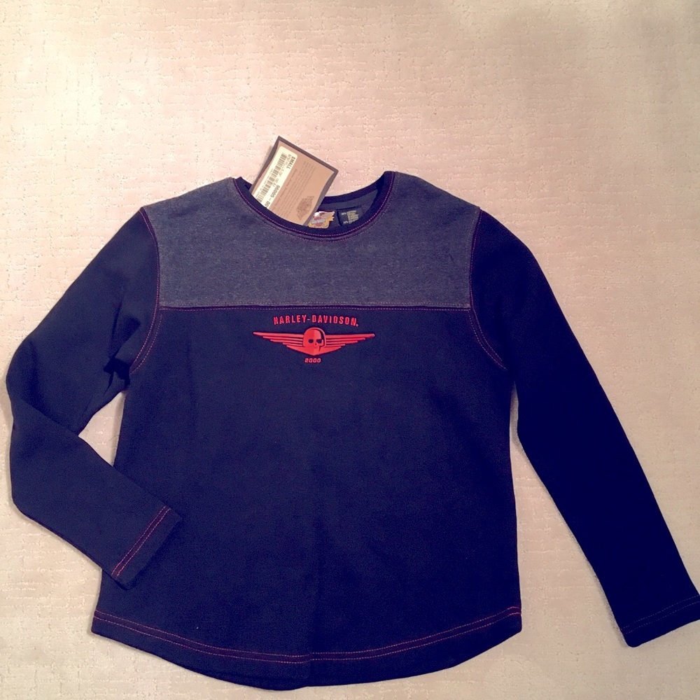 Harley Davidson sweatshirt.
